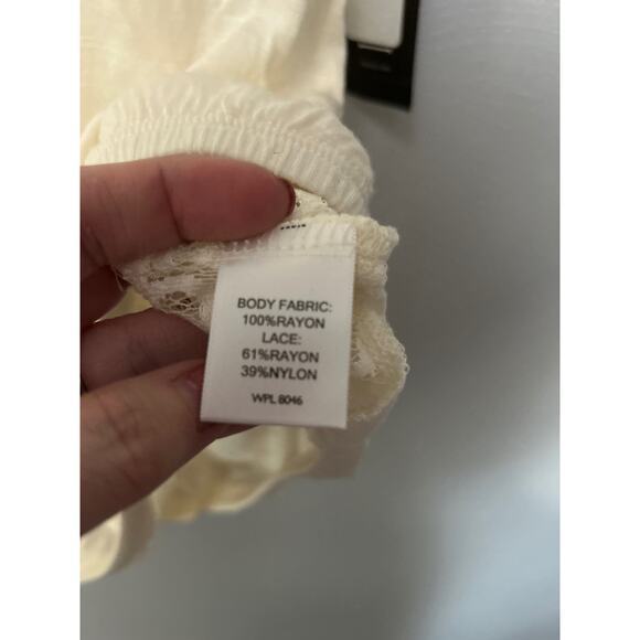 INC Ivory Cream Short Sleeve Sheer Lace Round Neck Elastic Hem Blouse Size Small - Picture 7 of 11